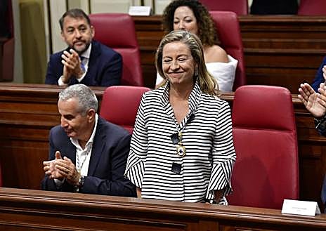 Imagen secundaria 1 - La mitad de los parlamentarios se estrenaron en la institución.