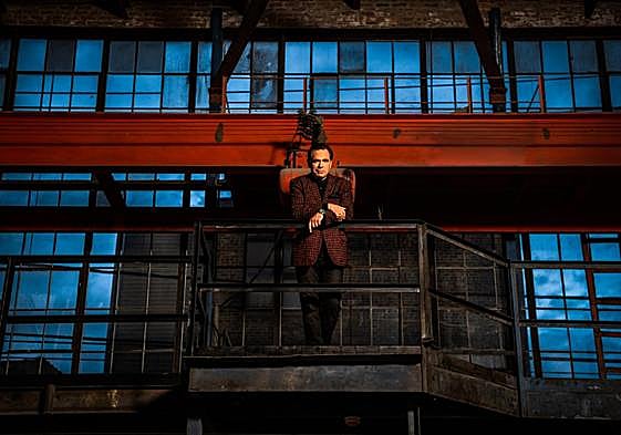 Imagen promocional del cantante norteamericano Kurt Elling.