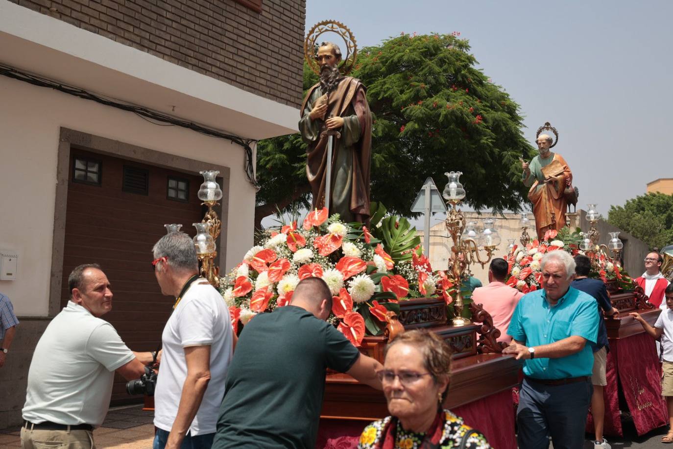 Dos santos y una misma fiesta en Ingenio