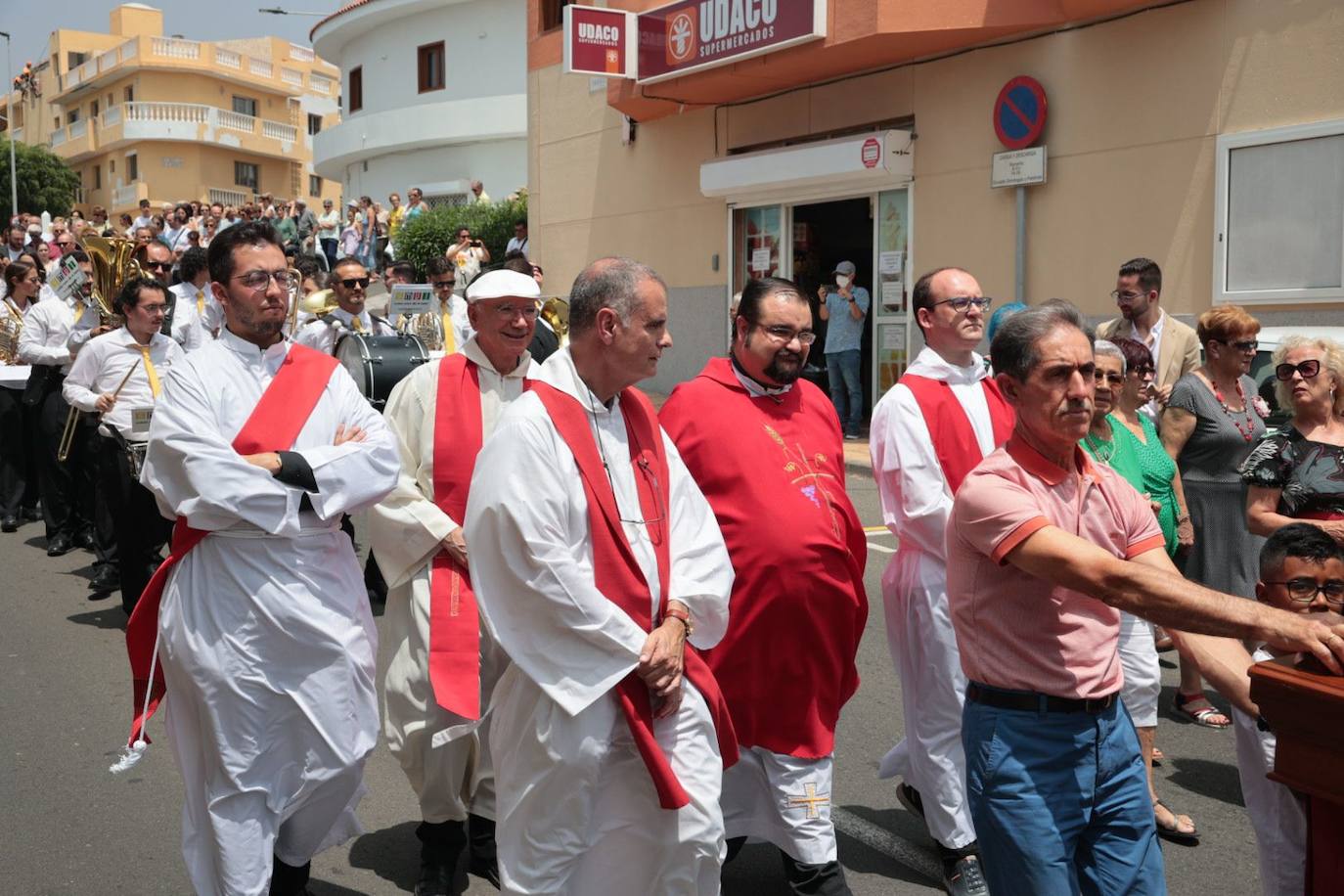 Dos santos y una misma fiesta en Ingenio