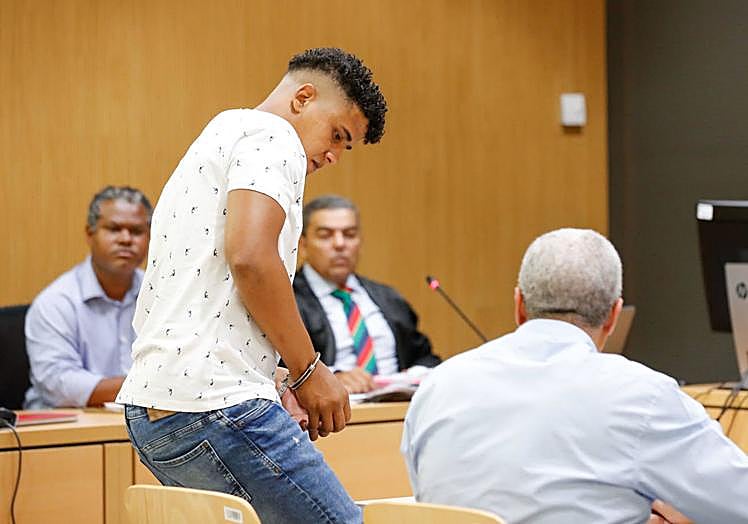 Imagen principal - La víctima de &#039;la manada de Puerto Rico&#039; no denunció por el shock