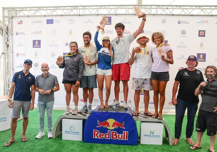 Blanca Alabau y Enrico Marotti se suben al pódium de Slalom en Gran Canaria