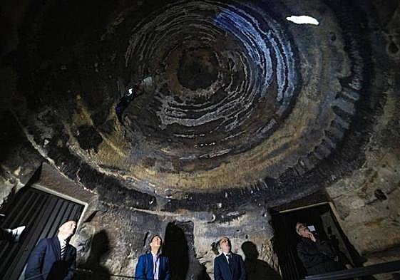 Réplica exacta de la cueva santuario de Risco Caído abierta en el centro de interpretación.