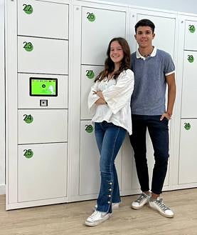 Imagen secundaria 2 - Instalaciones del negocio. Iker y Laura Lázaro, que junto a su madre, Izaskun Soraluce, lo han impulsado.