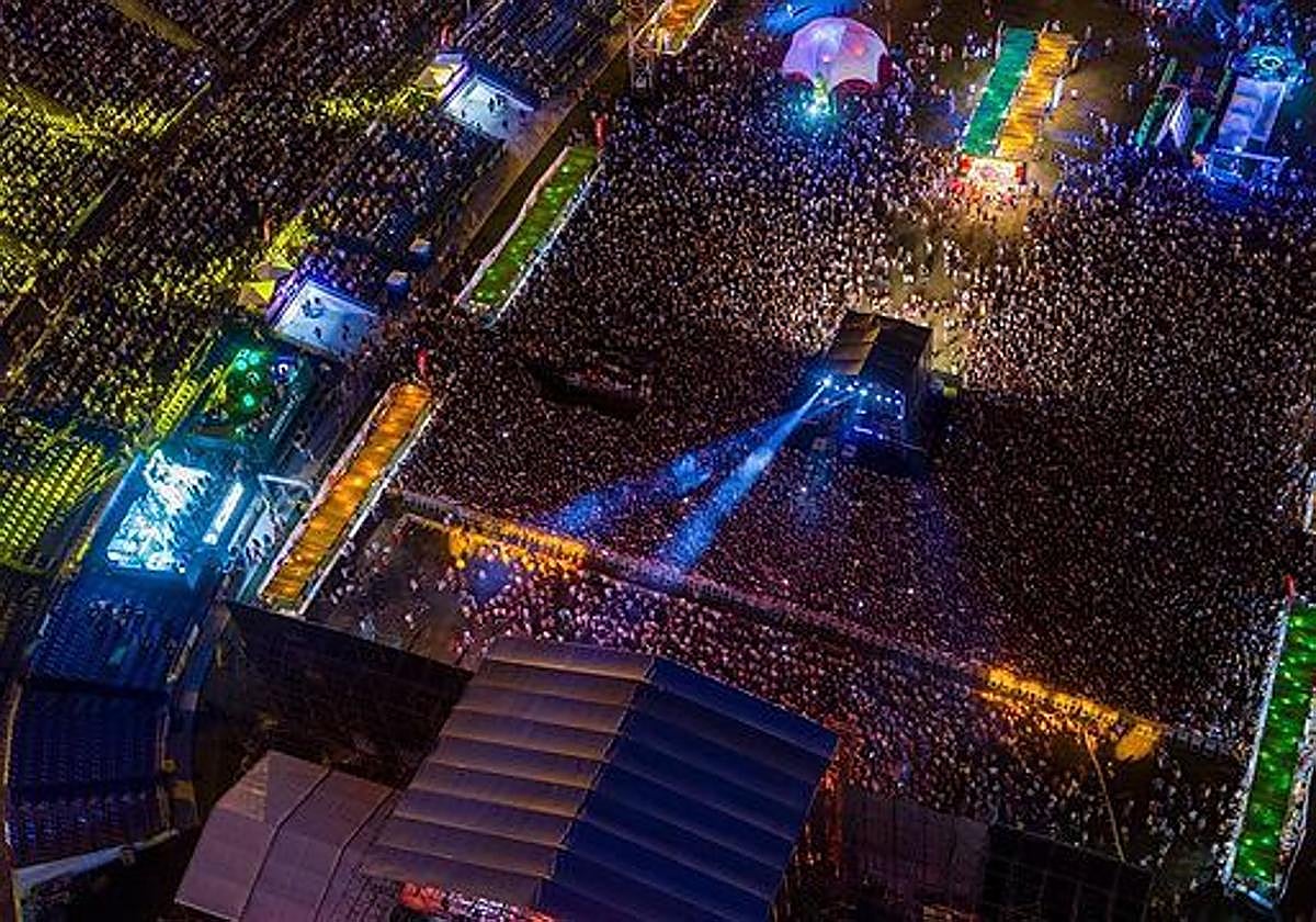 Vista aérea del estadio durante una de las dos noches de conciertos.