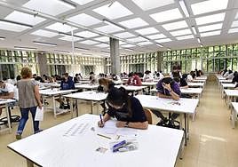 Imagen de archivo de alumnado durante la EBAU en la ULPGC.