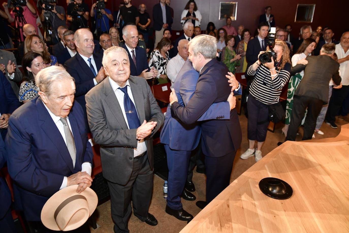 El álbum de la toma de posesión de Fernando Clavijo