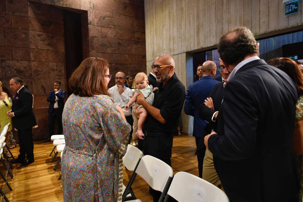 La toma de posesión del Gobieno de Canarias, en imágenes