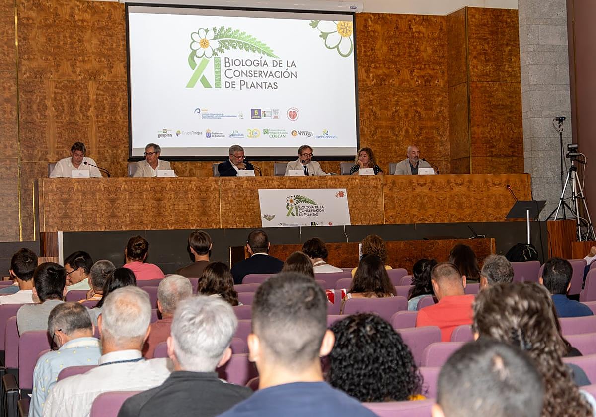 Imagen tomada ayer durante la inauguración del 11º Congreso de la Sociedad Española de Biología de la Conservación de Plantas.