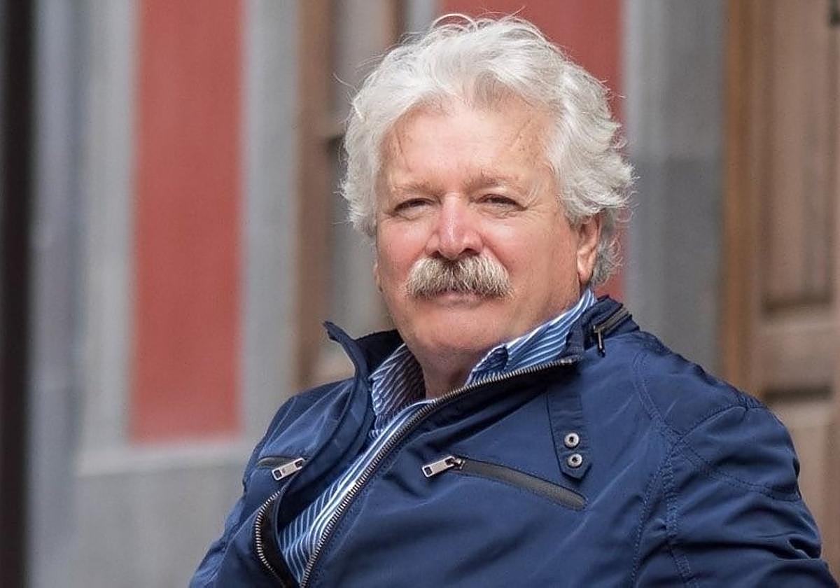 El filólogo y poeta Marcos Hormiga.