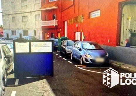Imagen secundaria 1 - Herido grave un trabajador por una explosión en una fábrica de hielo en Tenerife