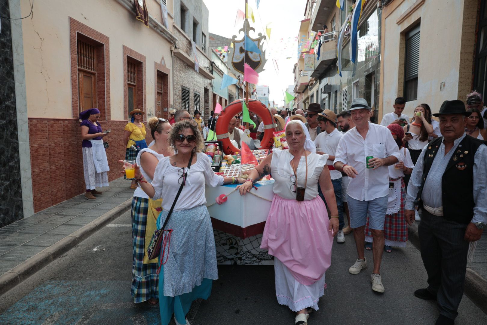 La romería marinera de La Isleta, en imágenes