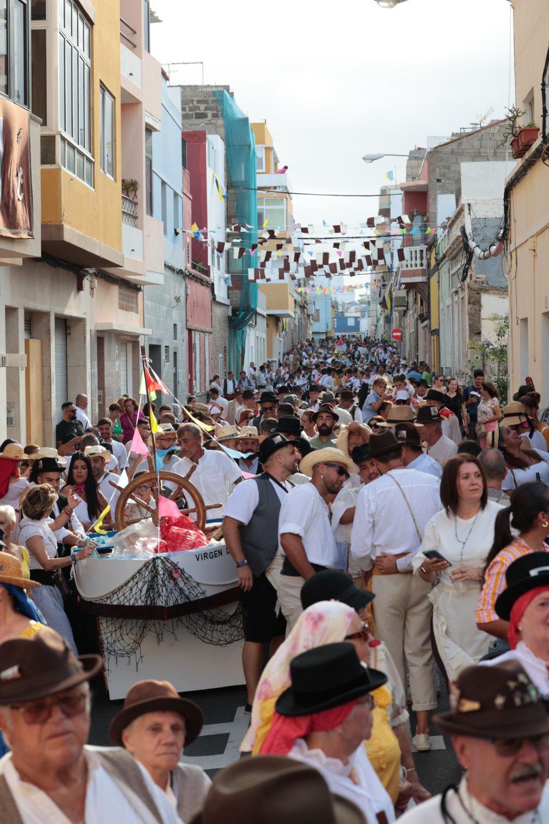 La romería marinera de La Isleta, en imágenes