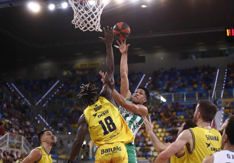 El Dreamland Gran Canaria y el Unicaja pugnan por el fichaje de Tyson Pérez