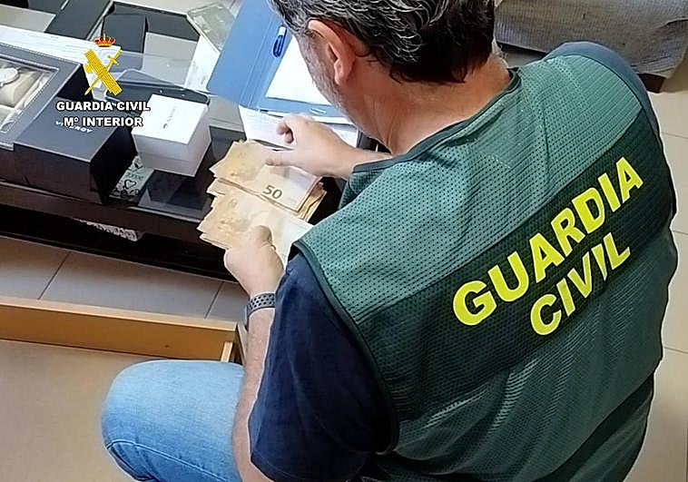 Estafan en Tenerife más de 200.000 euros a través de sms fraudulentos
