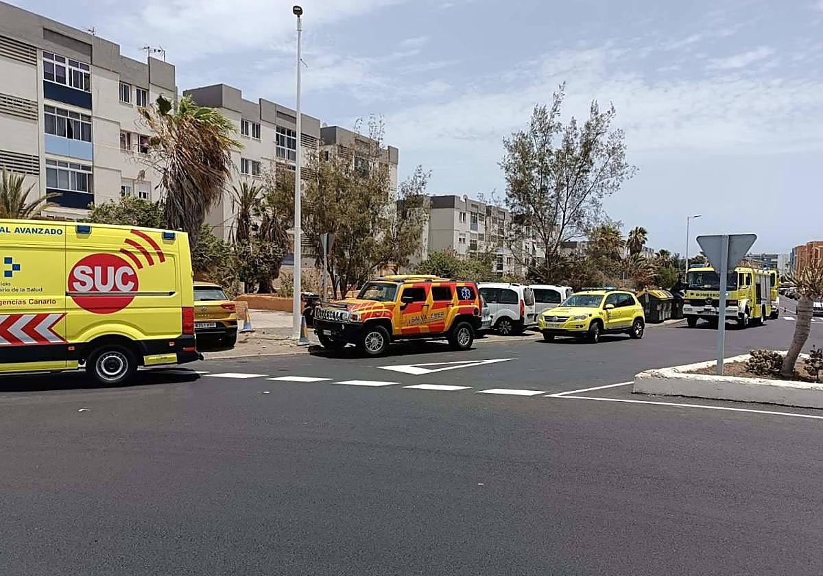 Imagen de los recursos de emergencia en el lugar de los hechos.