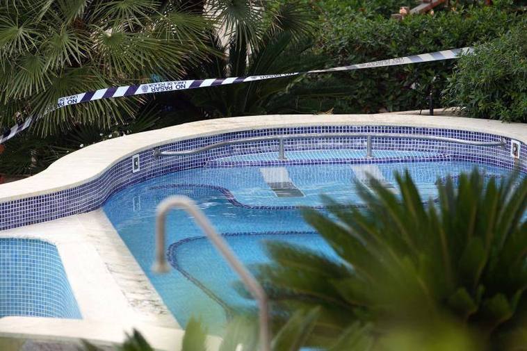 Un niño de 5 años sufre un ahogamiento incompleto en la piscina de un hotel en Tenerife