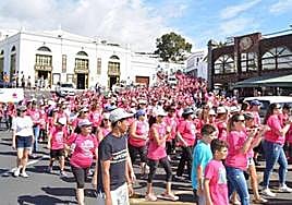 Caminata en una edición pasada, en Puerto del Carmen.