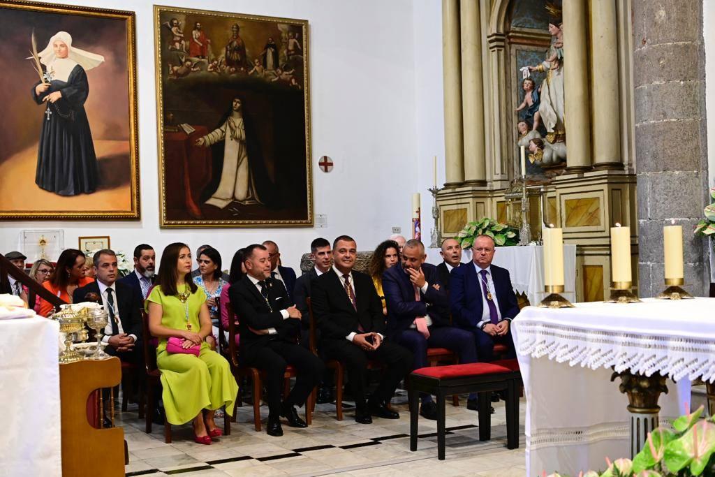 La Virgen de Guía sale en procesión por las calles del pueblo