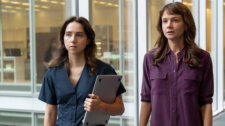 Zoe Kazan (i) y Carey Mulligan dan vida a dos reporteras en la cinta 'Al descubierto'.