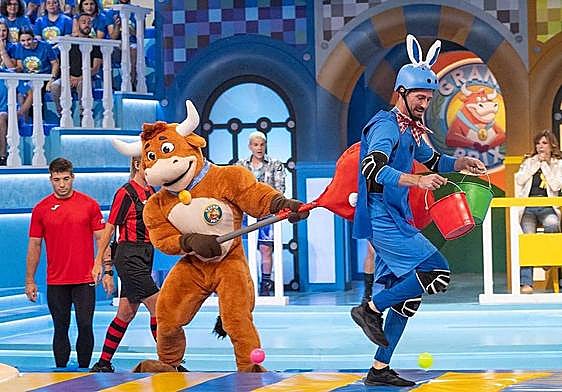 Elena Furiase y José Mota son los padrinos de hoy en el 'Grand Prix'.