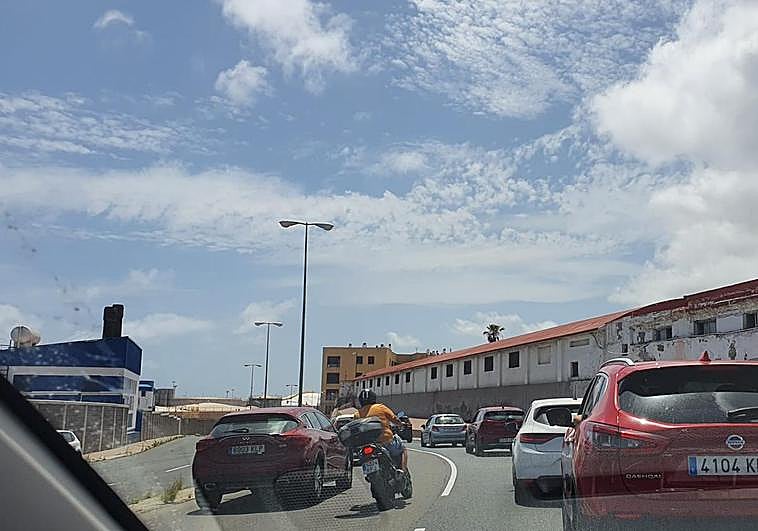 Imagen del inicio de las retenciones en El Sebadal.