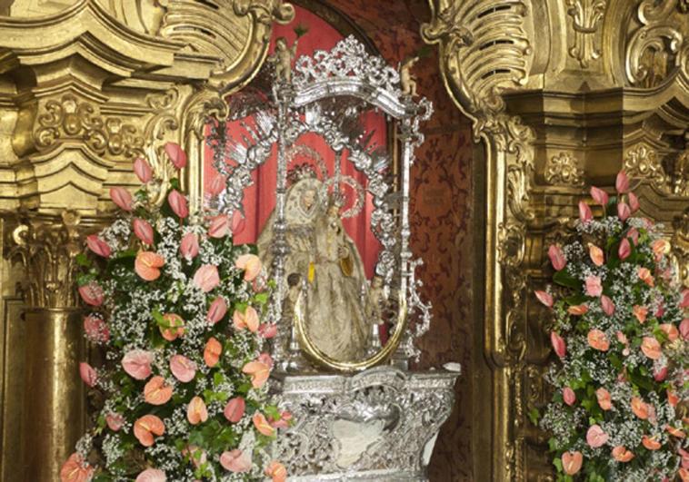 La Virgen del Pino protagoniza este martes el acto de bajada del camarín