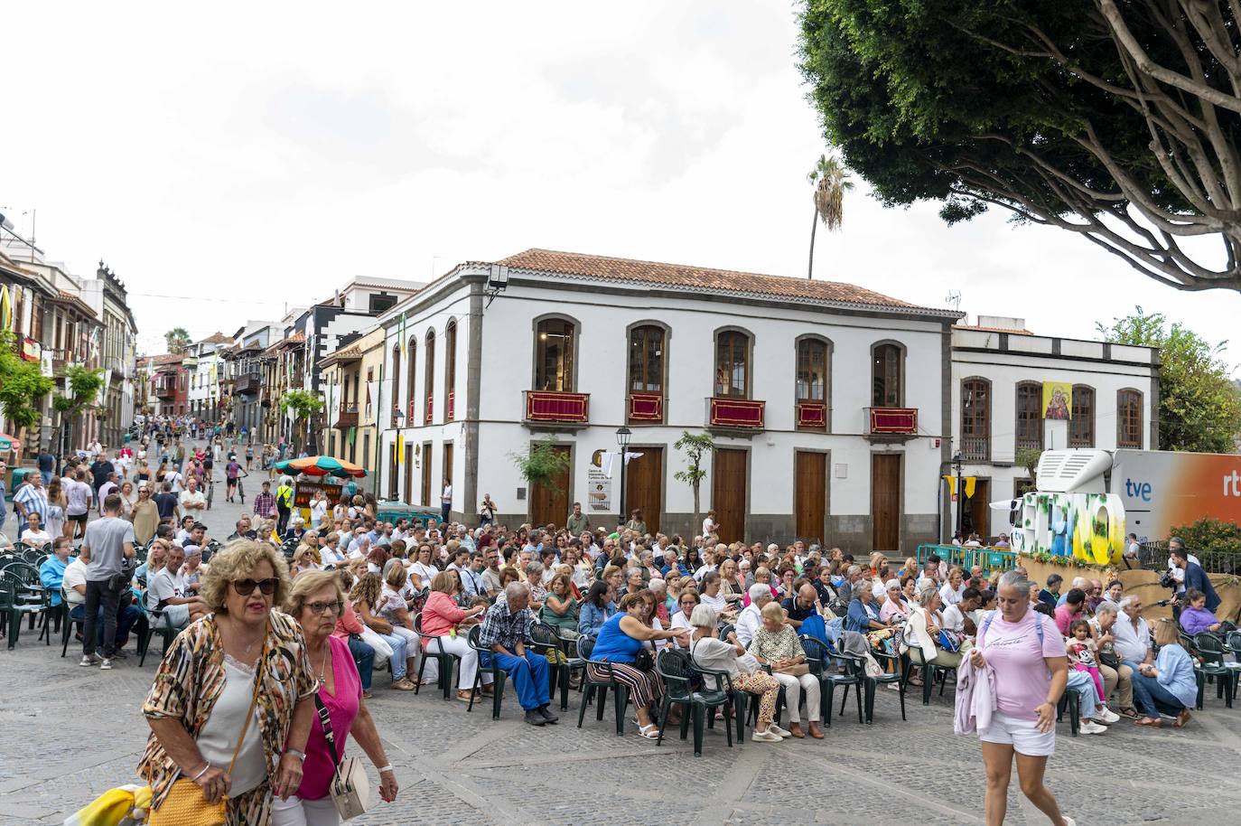 La bajada de la Virgen del Pino del Camarín, en imágenes