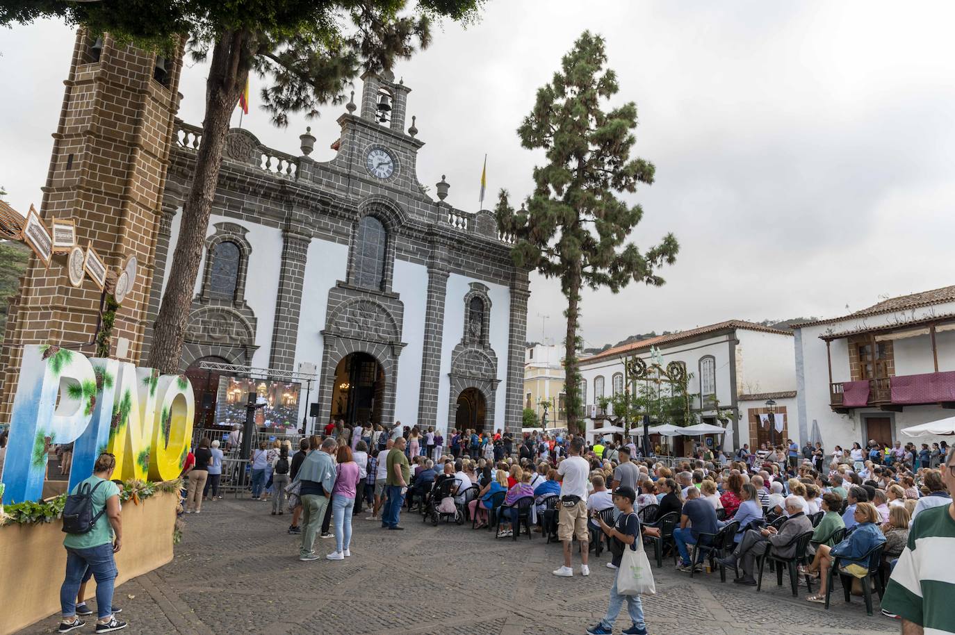 La bajada de la Virgen del Pino del Camarín, en imágenes