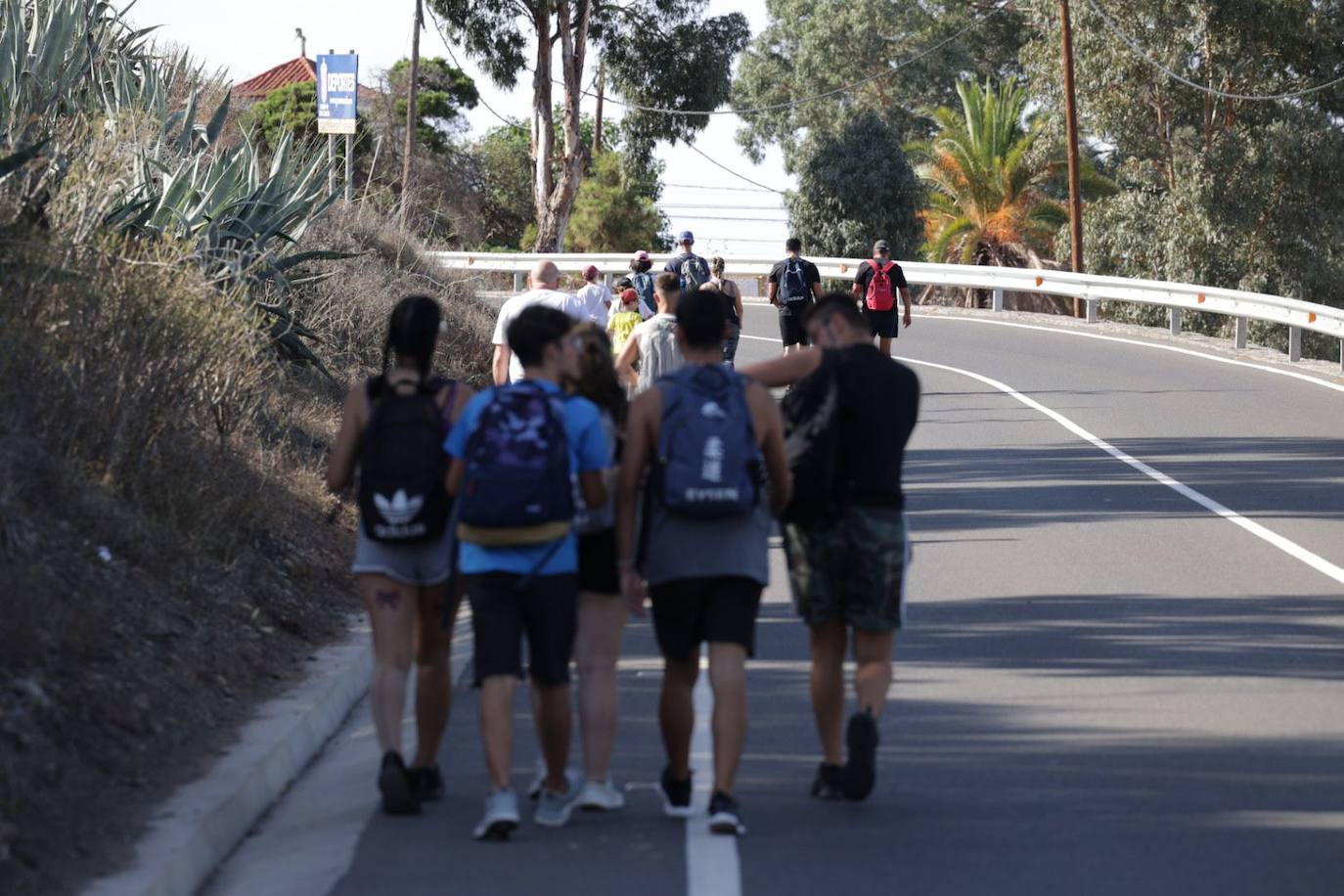 Los peregrinos empiezan su camino hacia Teror