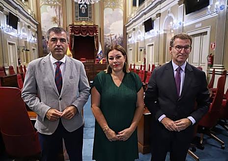 Imagen secundaria 1 - Alberto Núñez Feijóo visita el Parlamento de Canarias