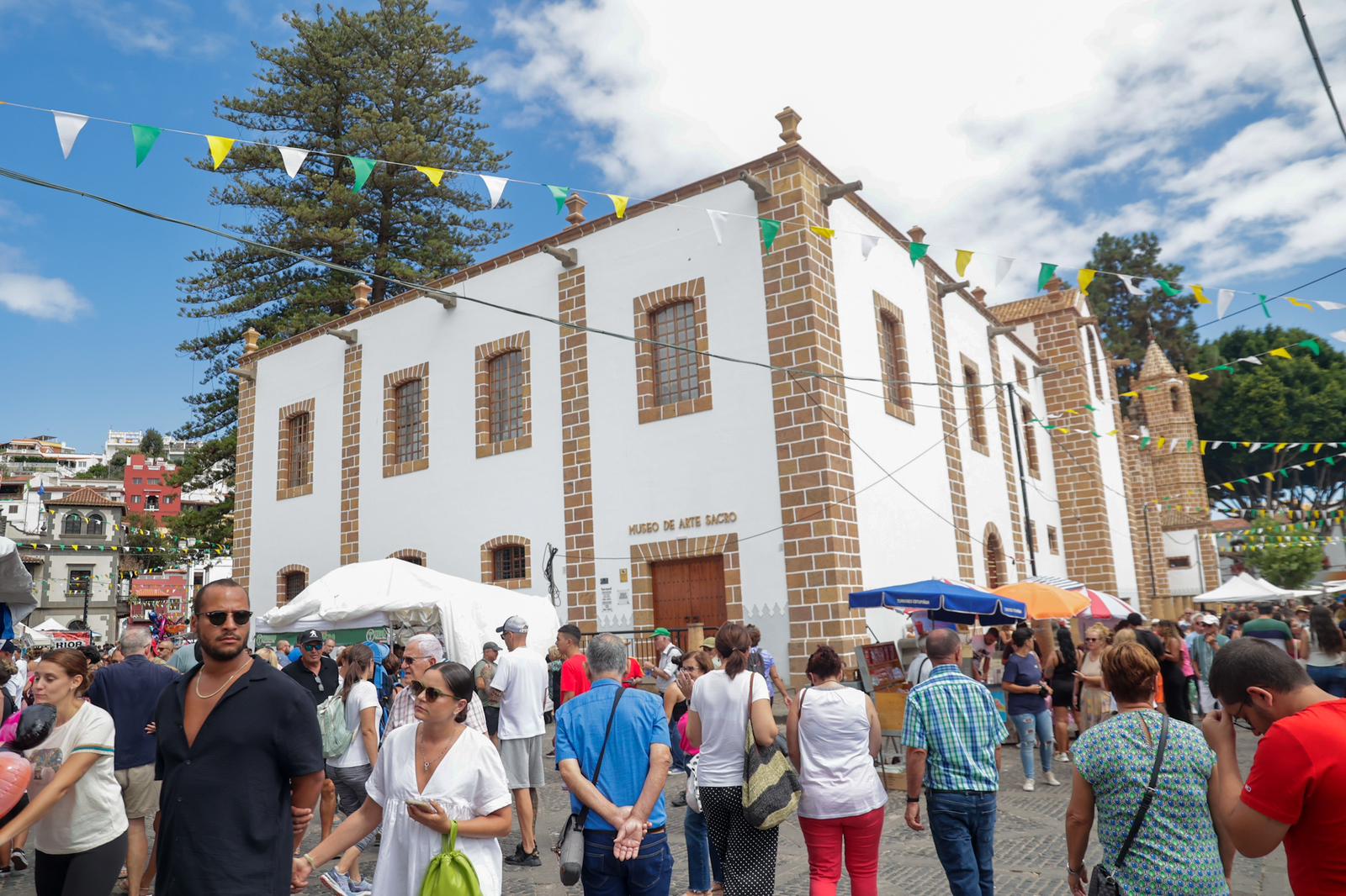 Alegría, color y calor en el Día de las Marías