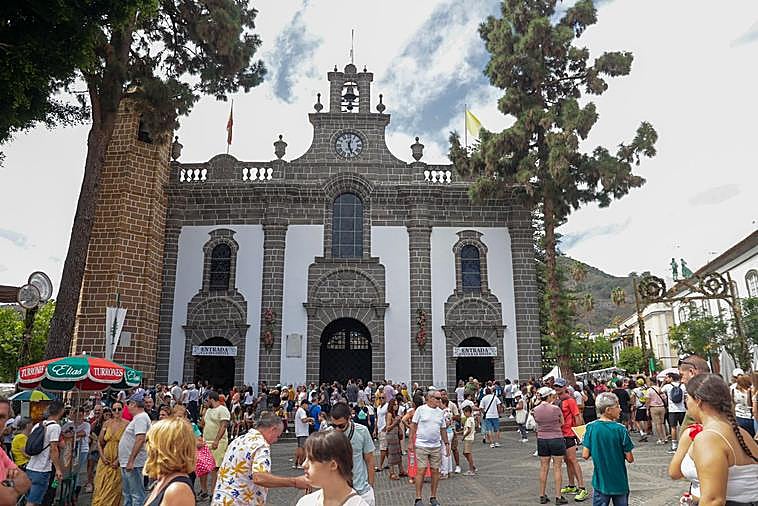 Teror rebosa devoción en el Día de Las Marías