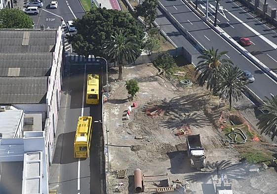 Obra de la MetroGuagua en Eduardo Benot.