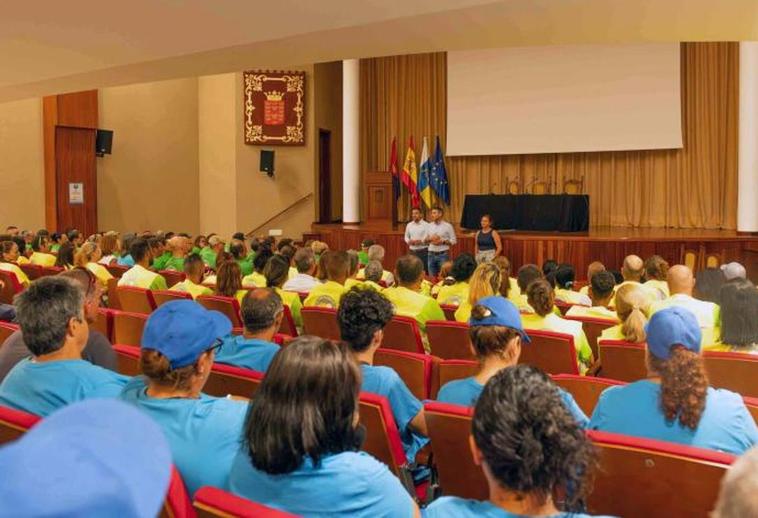 158 trabajadores para limpiar en Lanzarote y La Graciosa