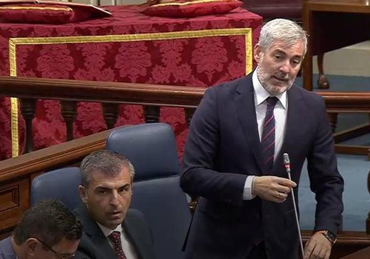 Pleno del Parlamento | Clavijo: «Canarias no puede asumir sola toda la carga de la ruta migratoria»