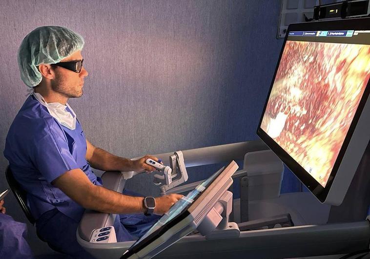 Éxito en Hospitales Universitarios San Roque en las tres primeras cirugías robóticas de cáncer de próstata