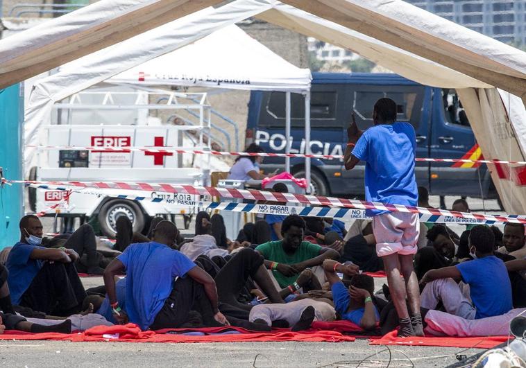 El Gobierno sigue buscando sedes para construir nuevos centros de acogida para refugiados