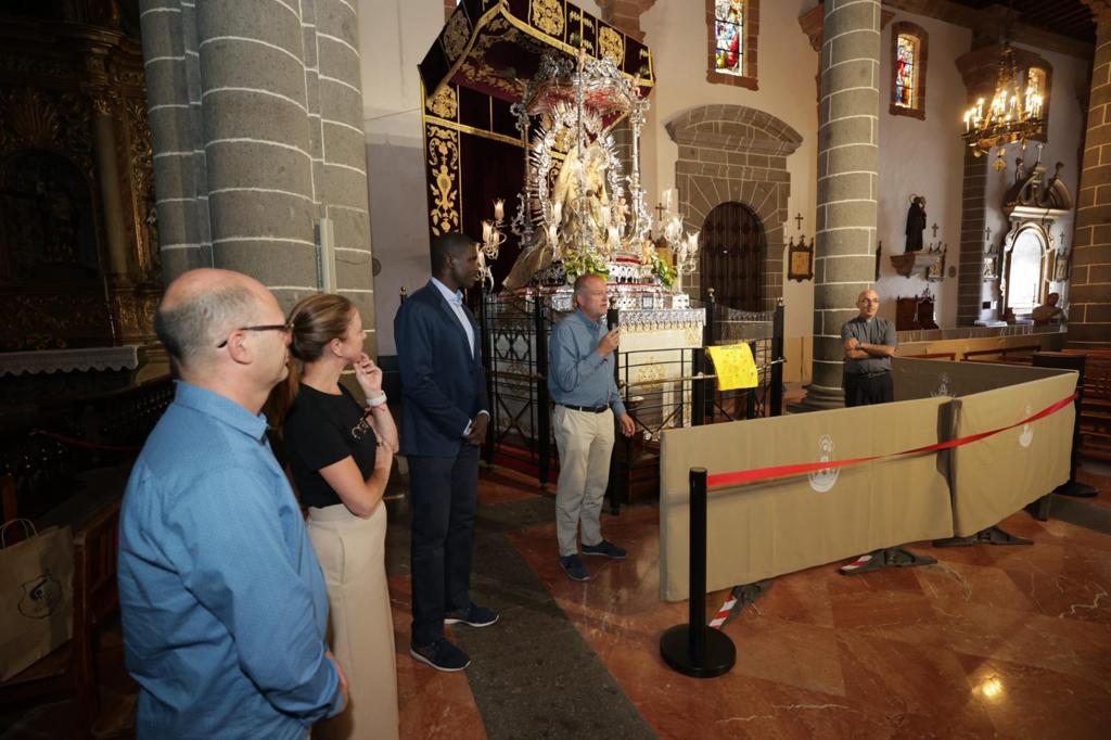 El CB Gran Canaria visita a la Virgen del Pino