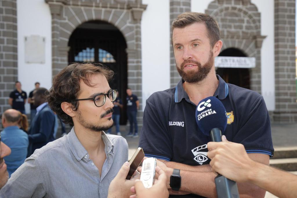 El CB Gran Canaria visita a la Virgen del Pino