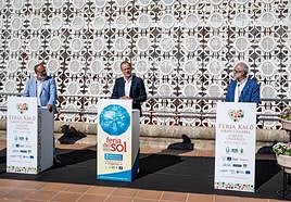 De izquierda a derecha, Francisco López, alcalde de Santa Lucía, Óscar Hernández, de Agüimes, y José López, de Ingenio.