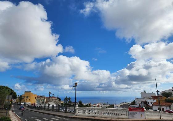 Nubes y lloviznas este fin de semana en Canarias