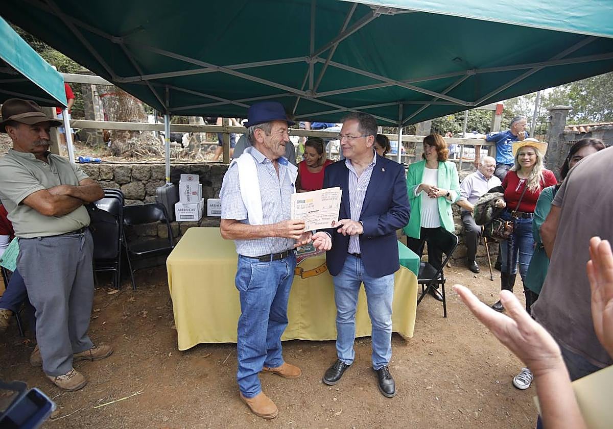 Imagen principal - Tradiciones y turismo en Valleseco