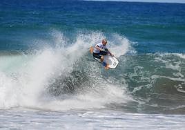 Volando sobre LaCícer en el Europeode Bodyboard.