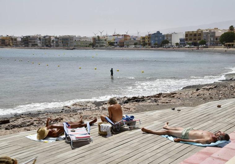 La calima se suma al episodio de calor extremo que soportará Canarias este fin de semana