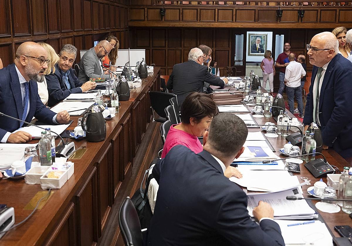 Imagen de la sesión plenaria celebrada en la mañana de ayer.