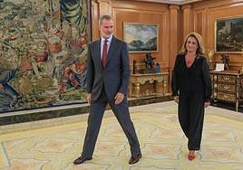 El rey Felipe VI se ha reunido este lunes con la portavoz de Coalición Canaria en el Congreso, Cristina Valido.
