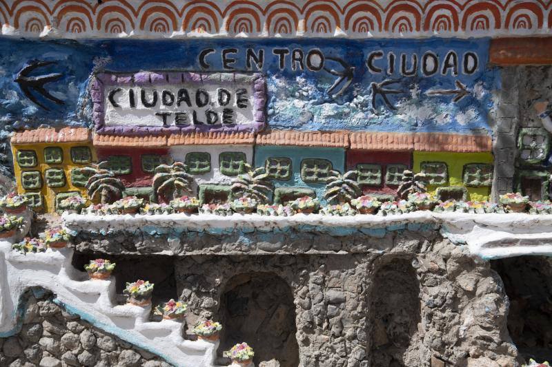 La calle de los mil colores en Valle Los Nueve