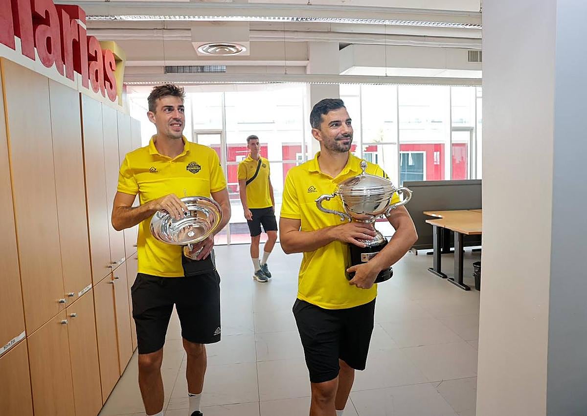 Imagen secundaria 1 - El campeón inicia su camino hacia la gloria
