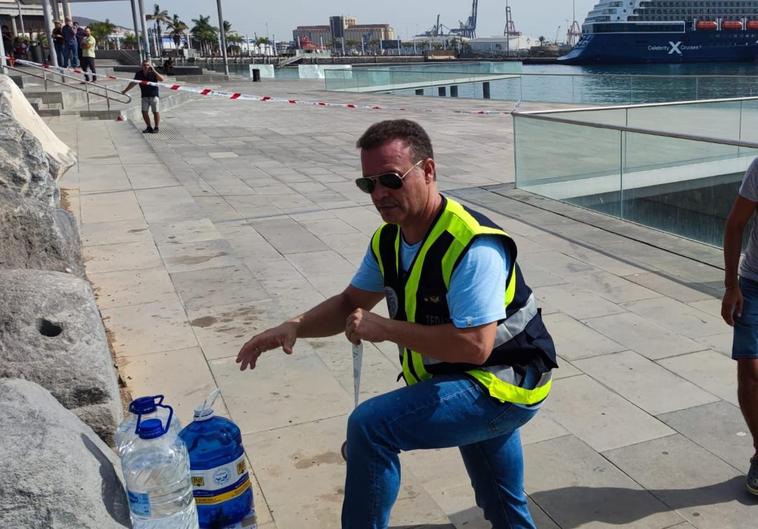 Imágenes del material explosivo olvidado junto al Frente Marítimo de la capital grancanaria y que fue detonado de manera controlado por la Policía Nacional.